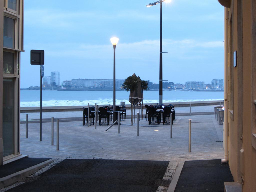 Hotel & Cantine De La Plage Les Sables-dʼOlonne Dış mekan fotoğraf