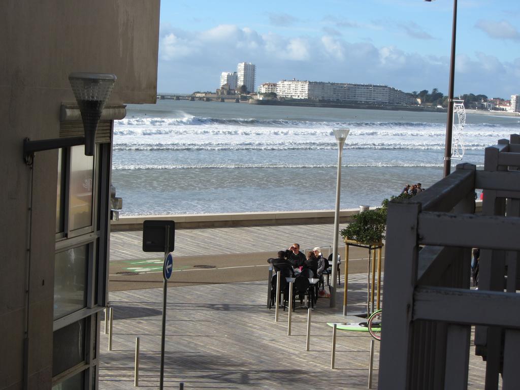 Hotel & Cantine De La Plage Les Sables-dʼOlonne Dış mekan fotoğraf