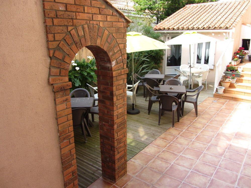Hotel & Cantine De La Plage Les Sables-dʼOlonne Dış mekan fotoğraf